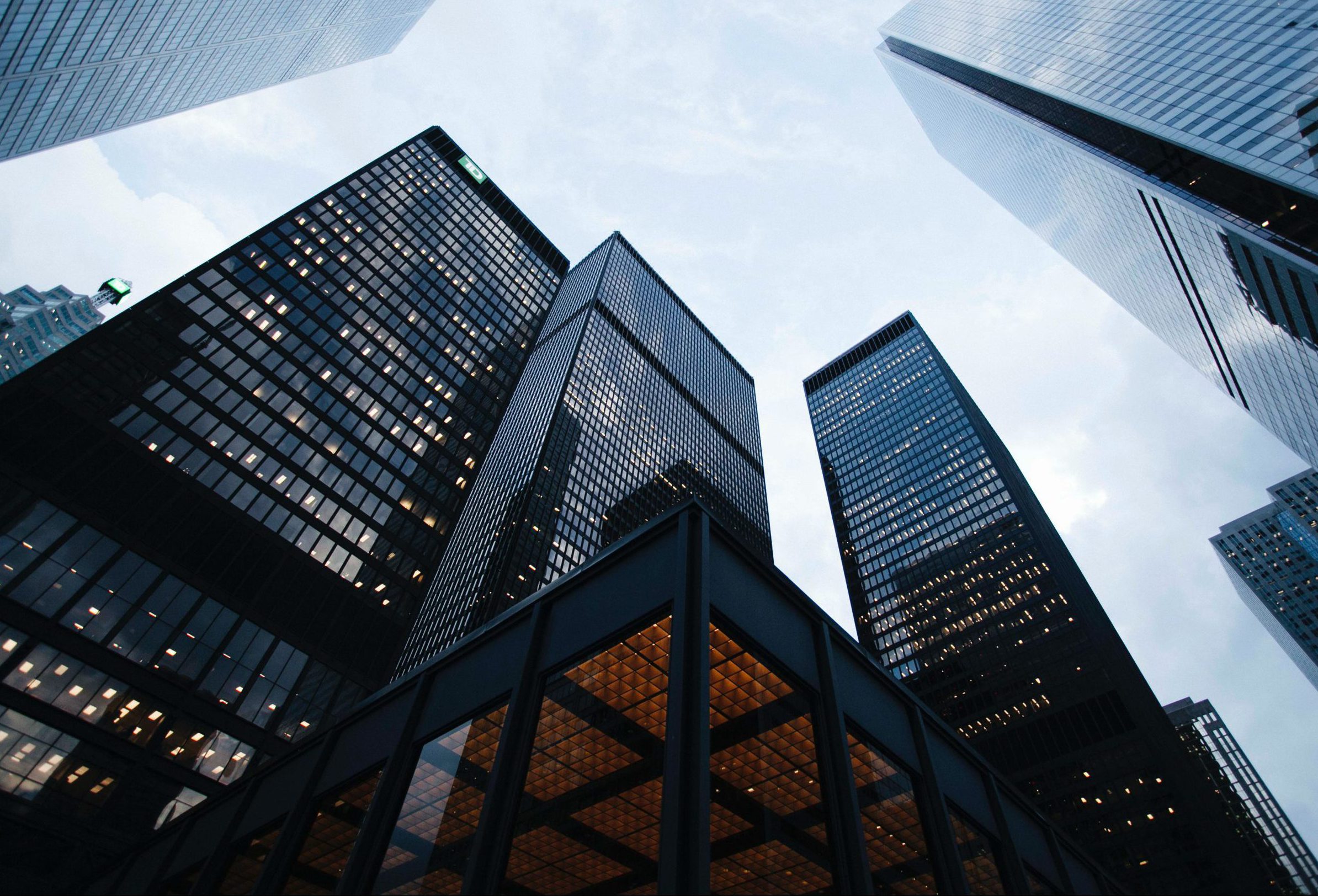 sean-pollock-PhYq704ffdA-unsplash